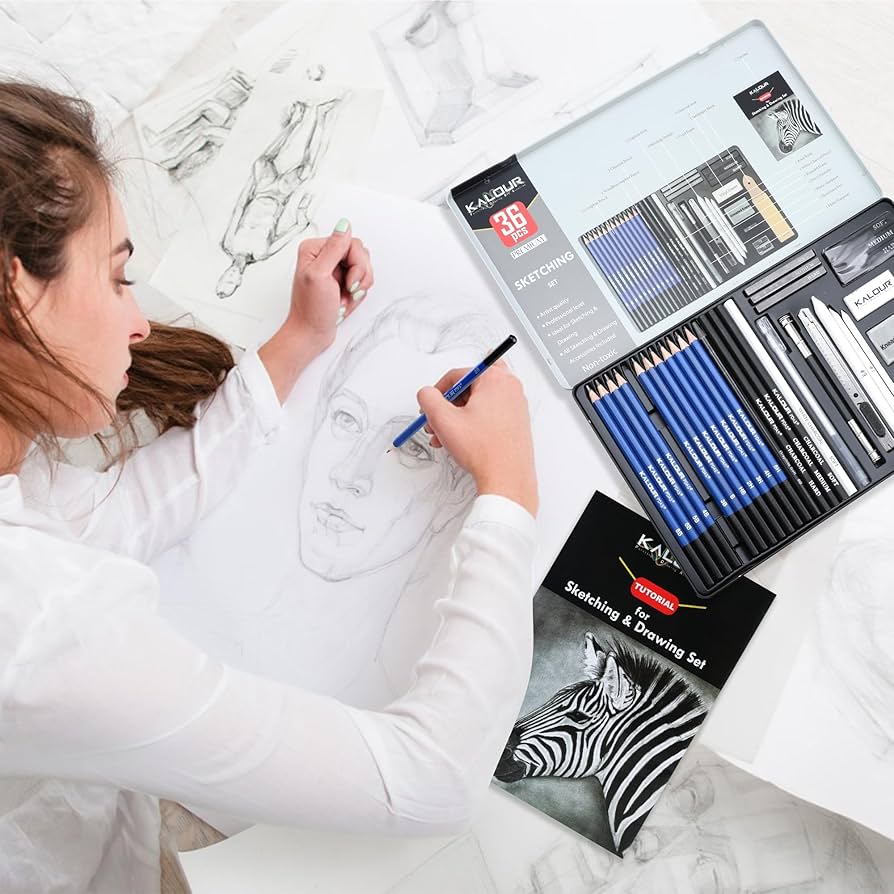 طقم فحم ٣٦ قطعة + دفتر سكتش هدية